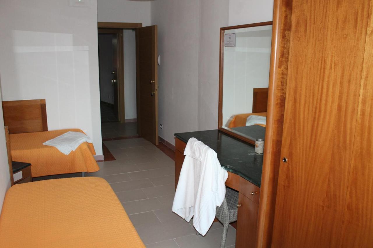 B&B Palazzo Manfredi Vieste, Fronte Mare Con Parcheggio Ngoại thất bức ảnh
