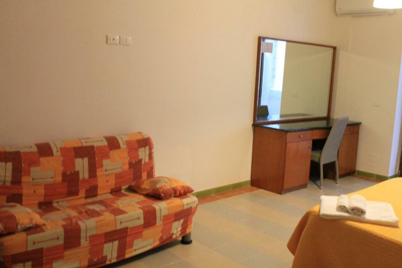 B&B Palazzo Manfredi Vieste, Fronte Mare Con Parcheggio Ngoại thất bức ảnh